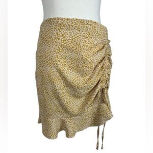 ⭐️ 3/$15 SHEIN Floral Yellow Ruched Skirt Size XL